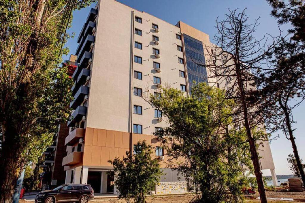 Alexis Spacious Classic Apartment Мамая Екстер'єр фото